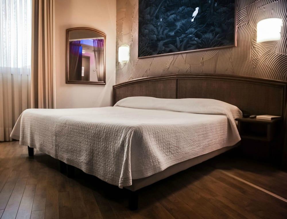 Welcome Hotel Legnano Exterior foto